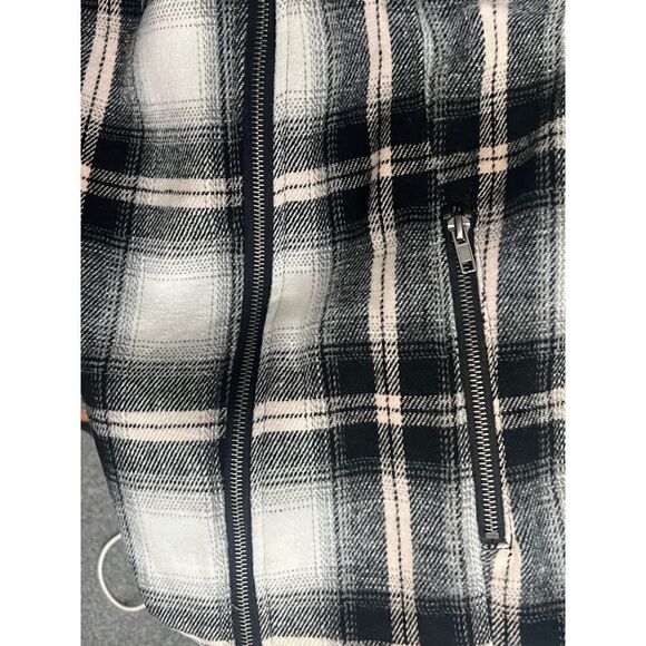 Torrid Jacket 4 US 26 Plaid Flannel Moto Zip Front Black White Check NWT - Picture 6 of 7
